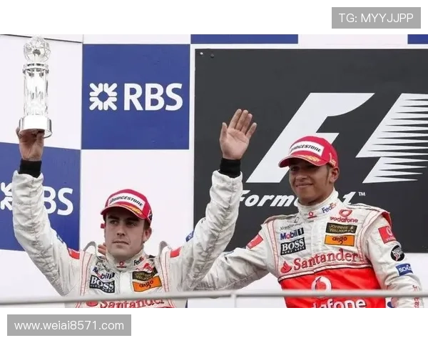 F1赛场上的足球明星：跨界运动员的精彩瞬间与传奇故事