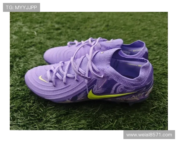 紫色足球明星的传奇故事与成就揭秘 紫色足球明星的传奇故事与成就揭秘